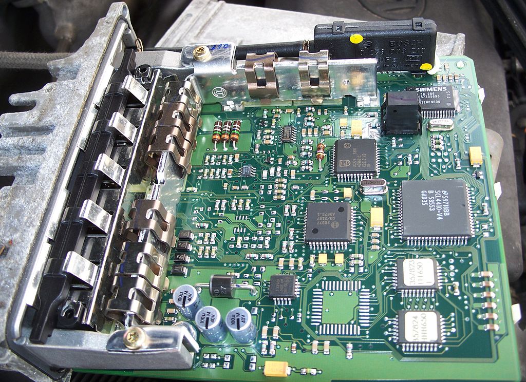 Interior view of an engine controller from a Golf III TDI.