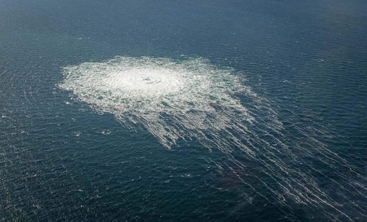 The gas leak at Nord Stream 2 seen from the Danish F-16 interceptor on Bornholm.