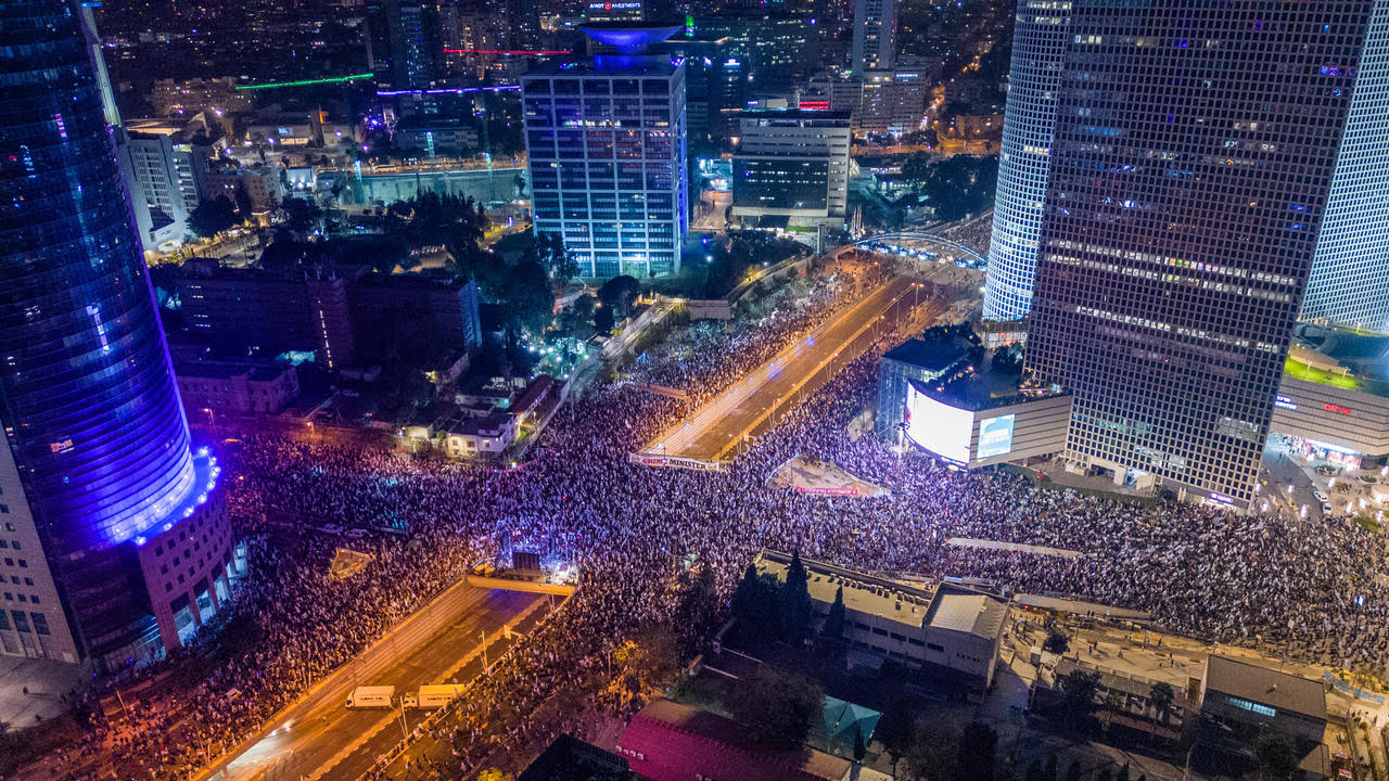 Protests near Azrieli Center, Tel Aviv, 4 March 2023